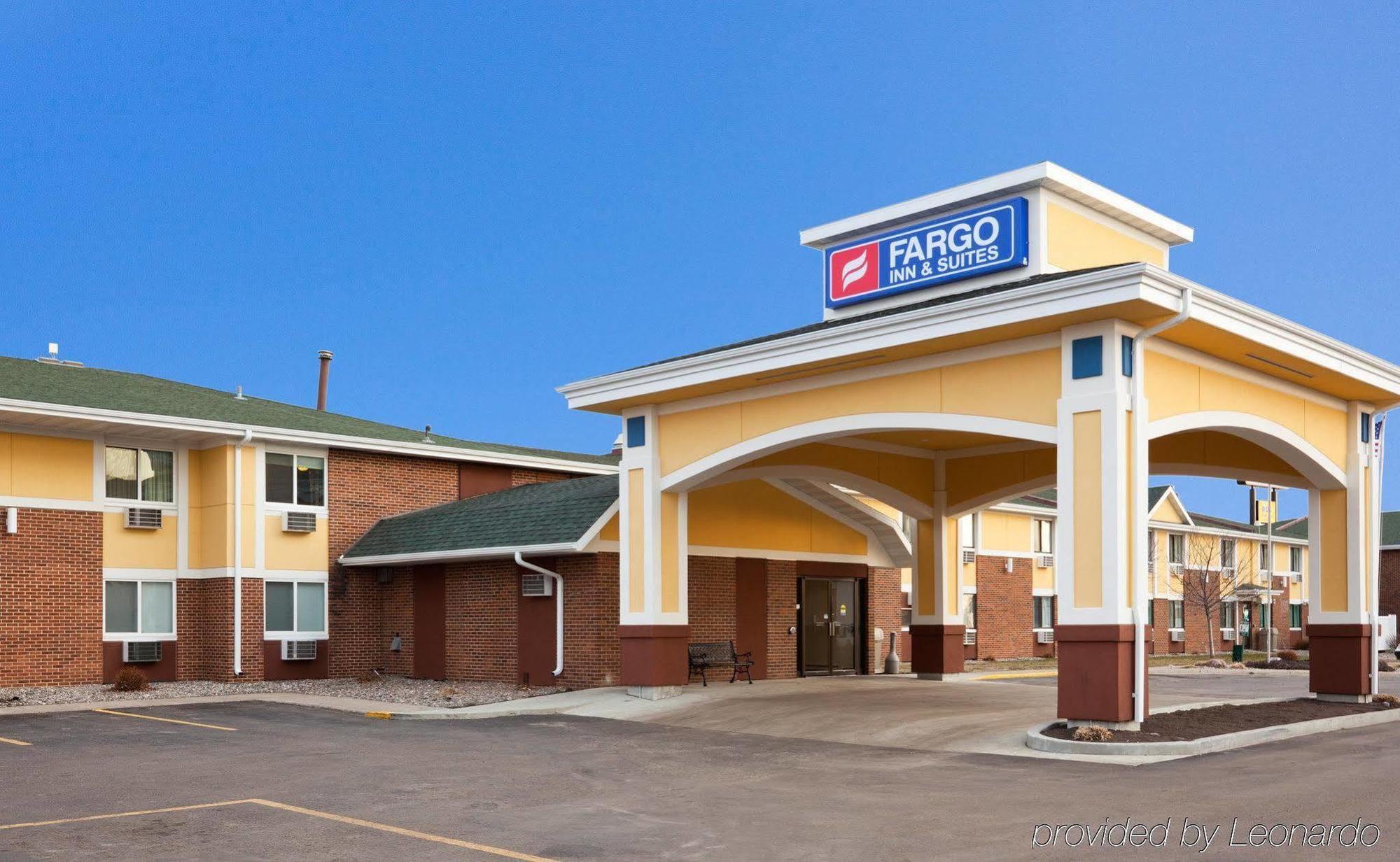 Fargo Inn and Suites Exterior foto